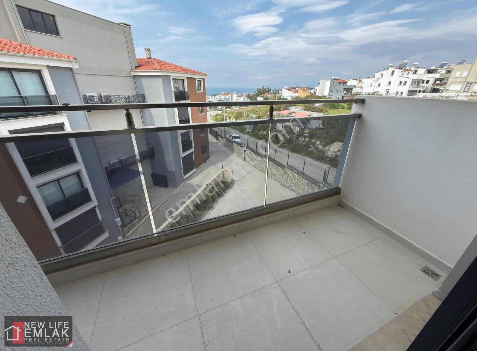 Kuşadası Kadınlar Denizinde Güvenlikli Sitede Kiralık Daire - Görsel 7
