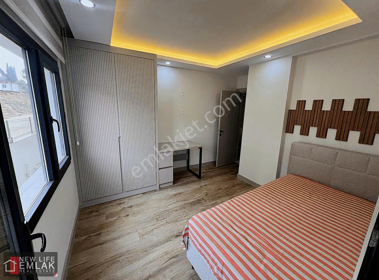 Kuşadası Merkezde Deniz Manzaralı Sıfır Eşyalı Muhteşem Daire - Görsel 4