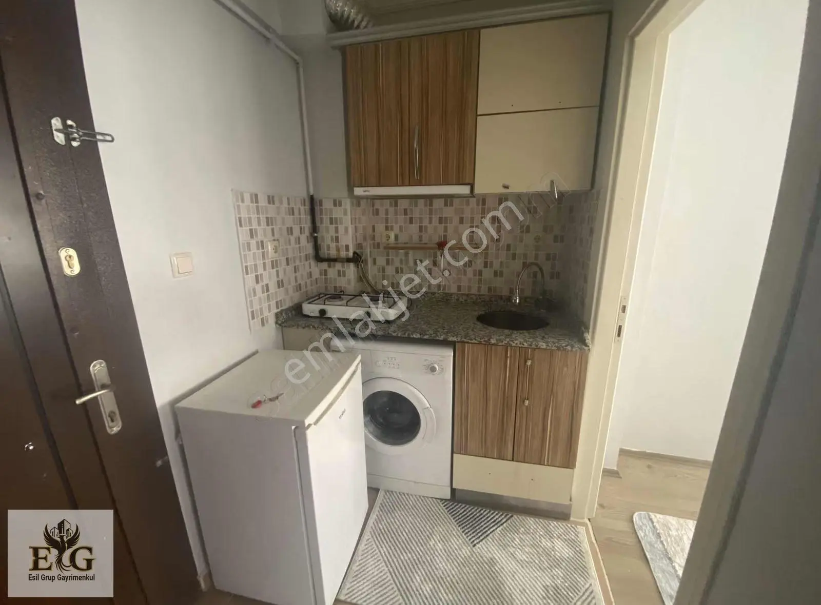 Esil Grup'tan Anadolu Üni Dibinde 1+1 Eşyalı Kiralık Daire - Görsel 3