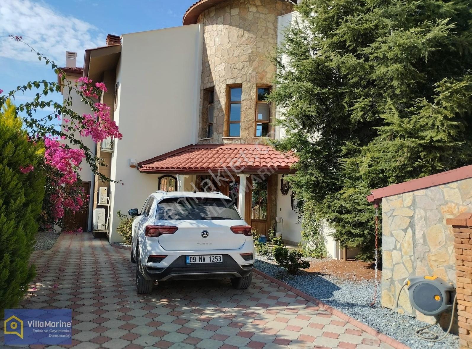 Soğucak'ta Deniz Manzaralı Geniş Bahçeli Masrafsız Villa - Görsel 22