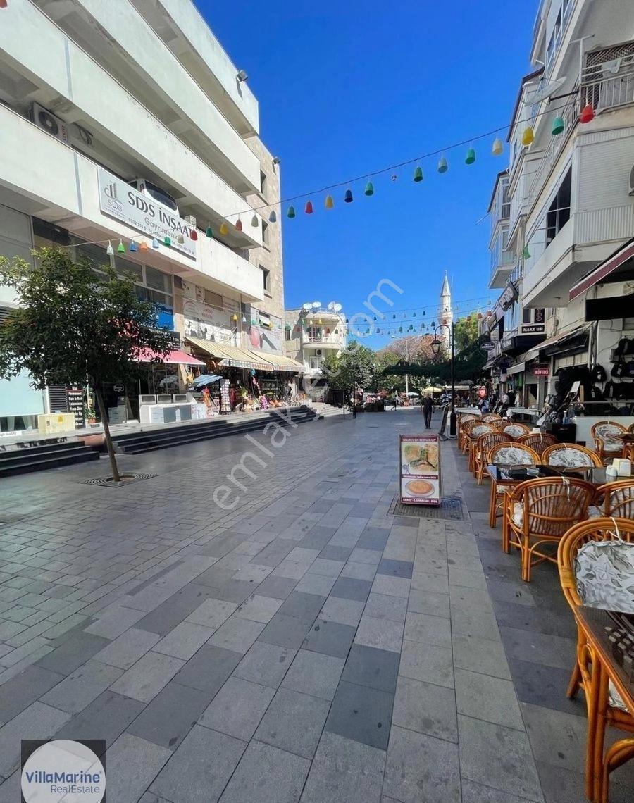 Merkezi Konumda Yüksek Kira Getirili 203 M² Dükkan - Görsel 3