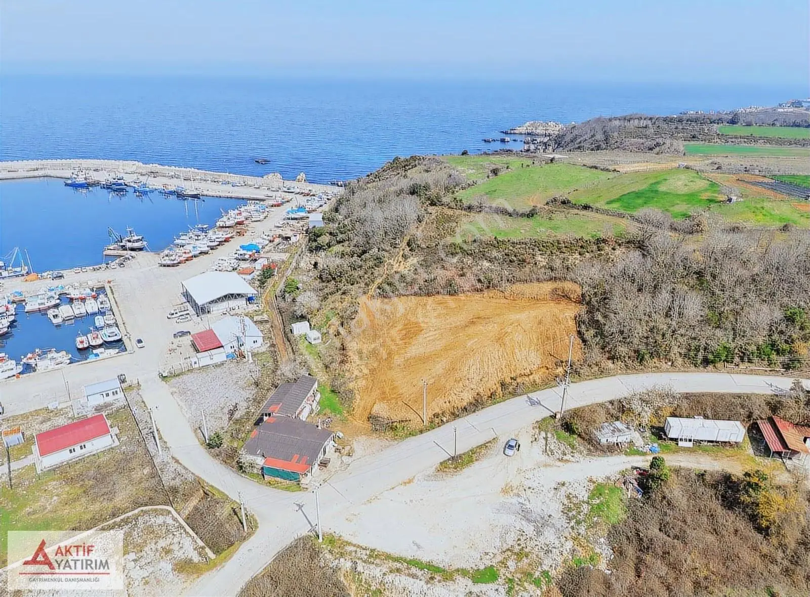 Bağırganlı Liman Girişinde Ana Yol Cephe Emsalsiz Konumda Arazi - Görsel 31