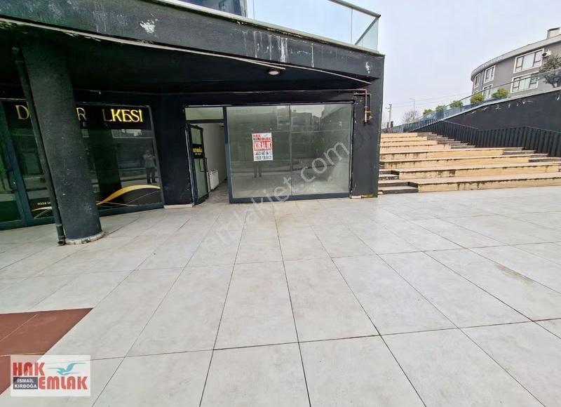 Hak Emlak'tan Yeni Mah.de Maidan 81 Sitesinde Kiralık Dükkan - Görsel 8