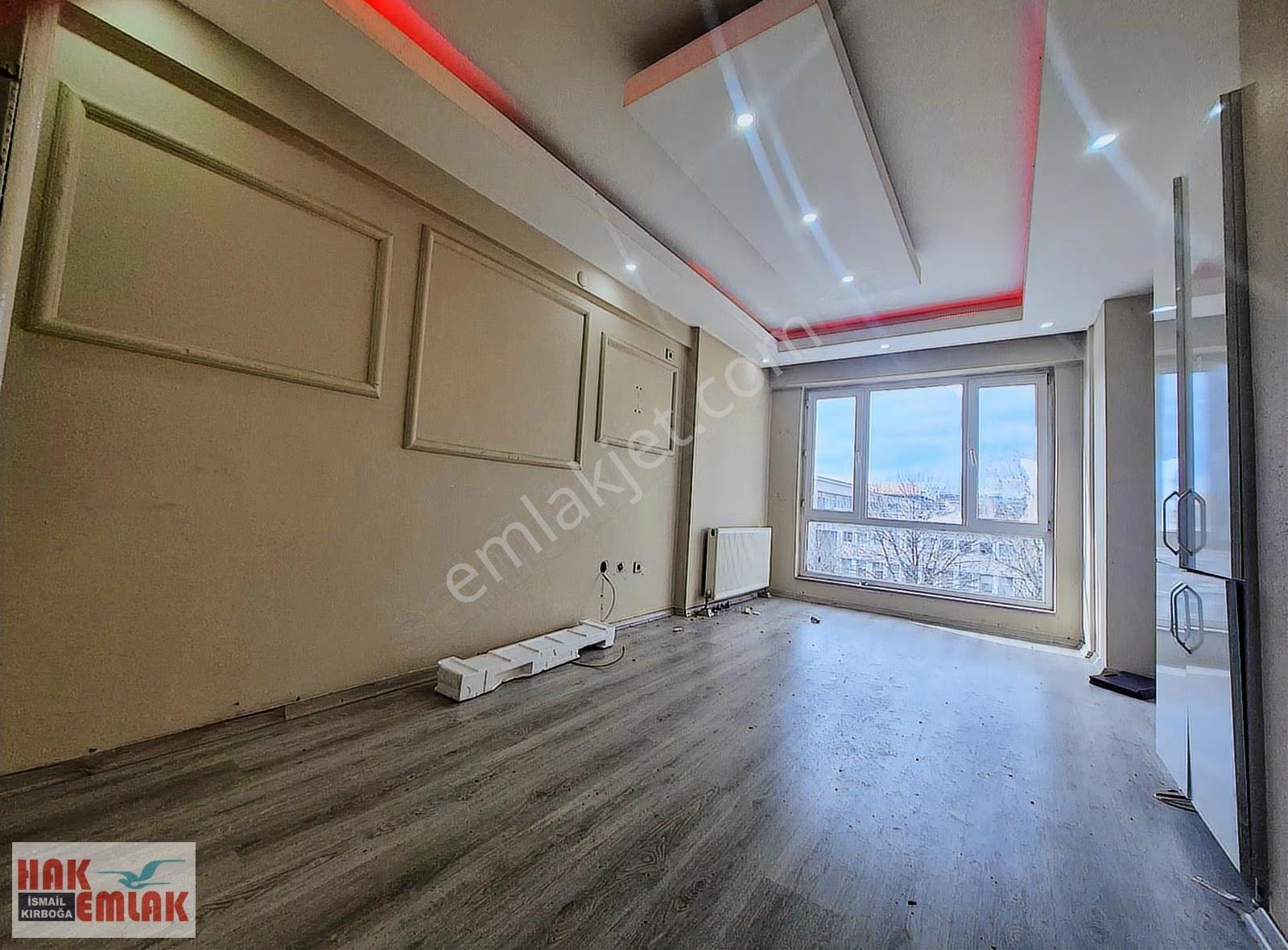Hak Emlak'tan Camikebir Mah.de Merkezde Kiralık 1+1 Ofis - Görsel 25