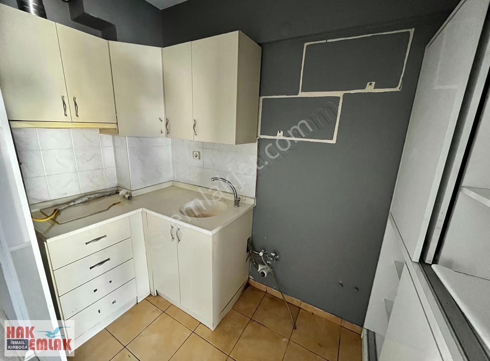 Hak Emlak'tan Camikebir Mah.de Merkezde Kiralık 1+1 Ofis - Görsel 21