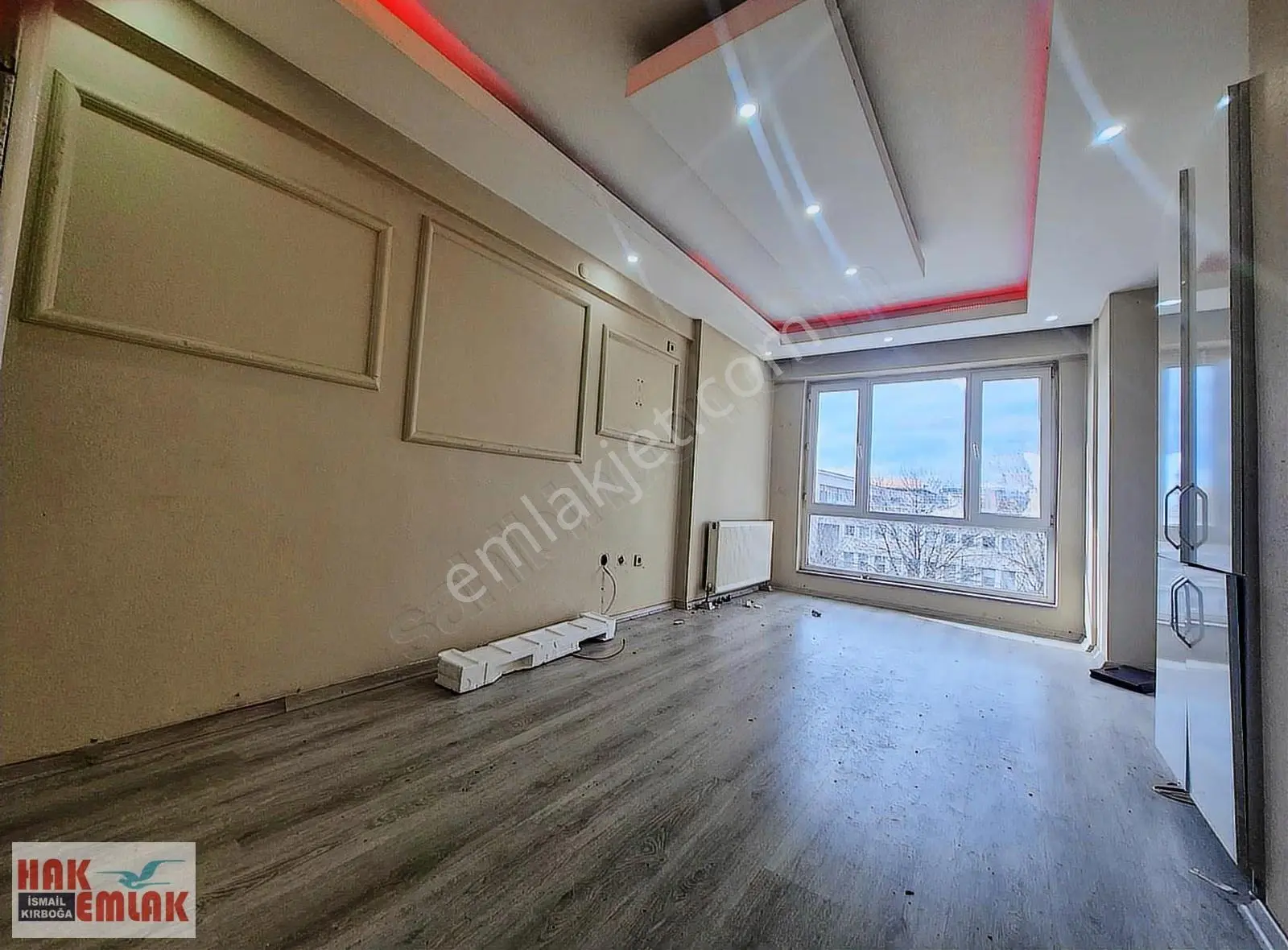 Hak Emlak'tan Camikebir Mah.de Merkezde Kiralık 1+1 Ofis - Görsel 2