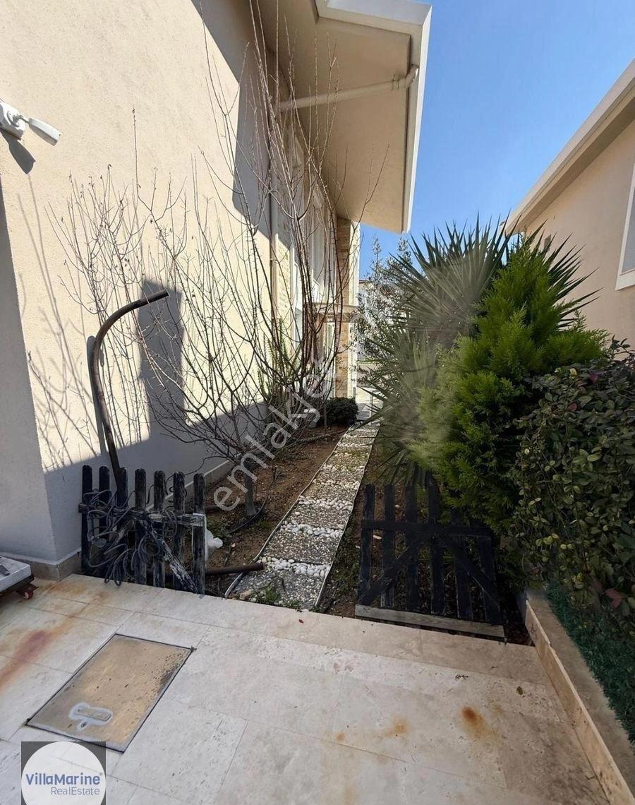 Özel Havuzlu - Alt Kat Odalı - Site İçinde Müstakil Villa - Görsel 9