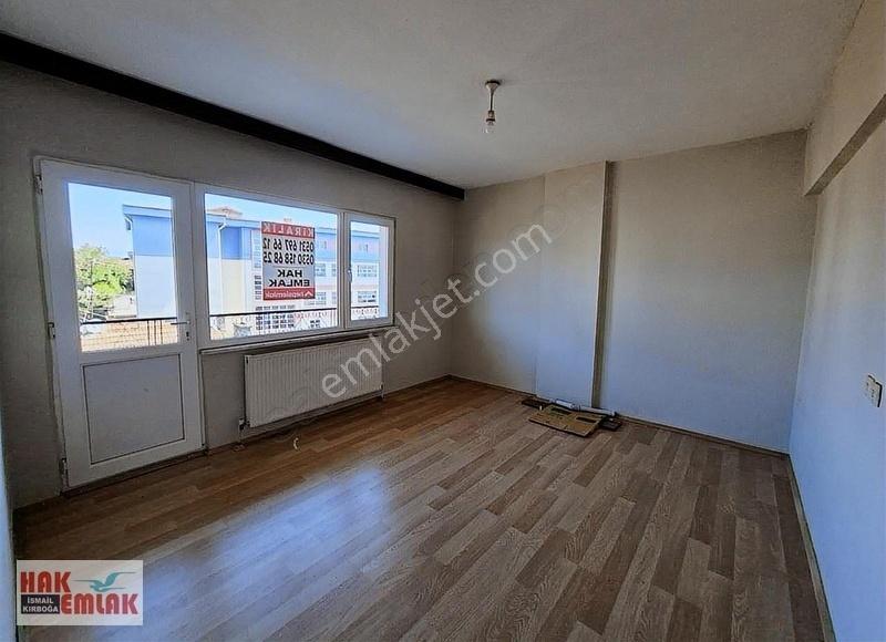 Hak Emlak'tan Fevziçakmak Mah Merkezi Konumda Kiralık 3+1 Daire - Görsel 4