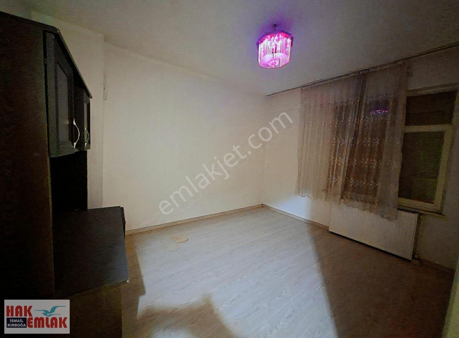 Hak Emlaktan Burhaniye Mah.de Şehir Merkezinde Kiralık 3+1 Daire - Görsel 16