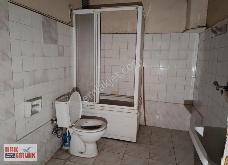 Hak Emlaktan Burhaniye Mah.de Şehir Merkezinde Kiralık 3+1 Daire - Görsel 21