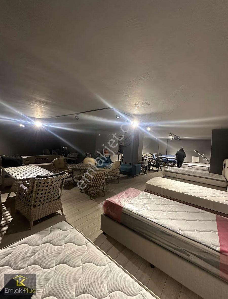 Emlak Plus'tan Devren Kiralık 900m2 Mağaza - Görsel 5