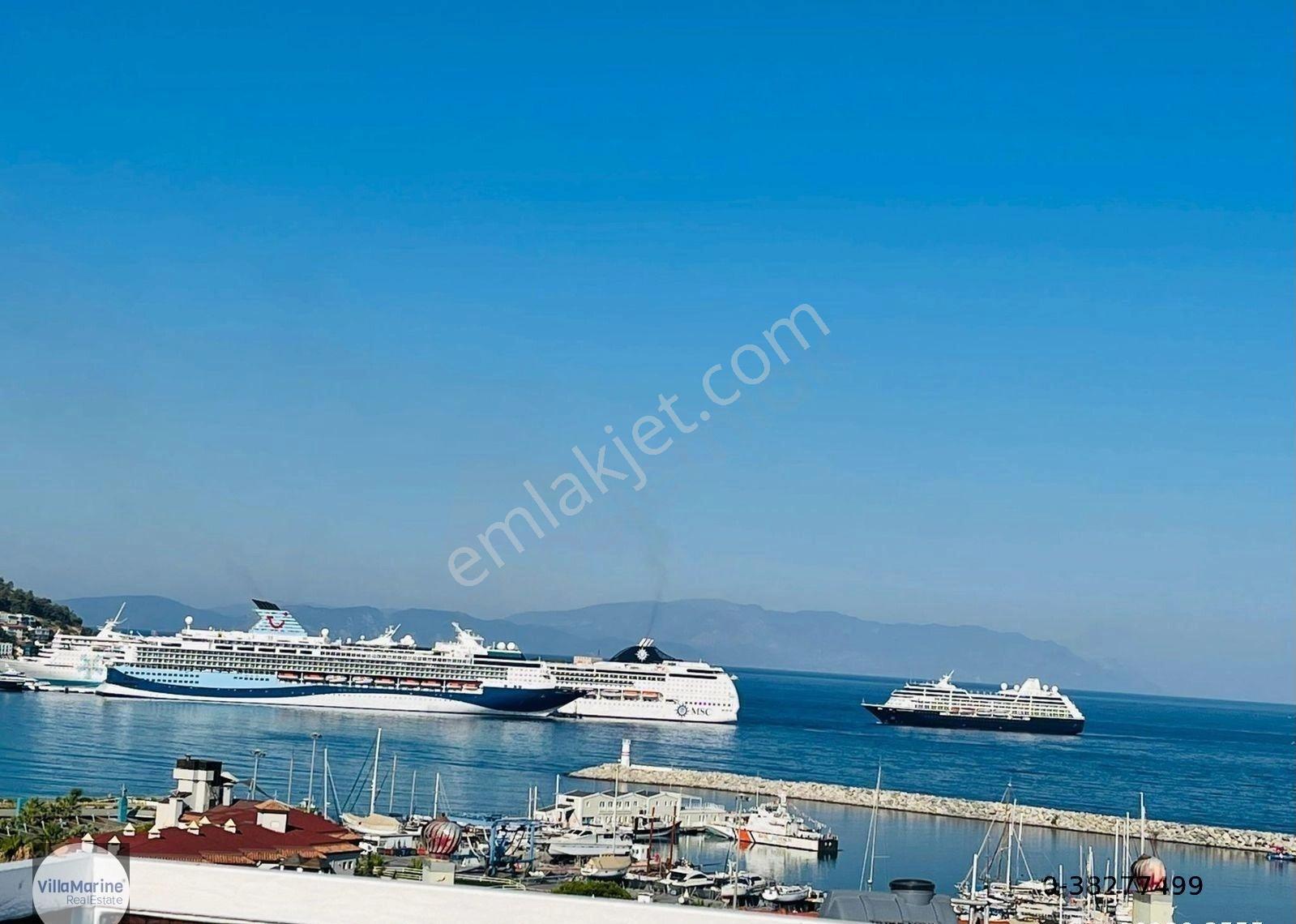 Marina Bölgesinde Full Deniz Manzaralı Dubleks Daire