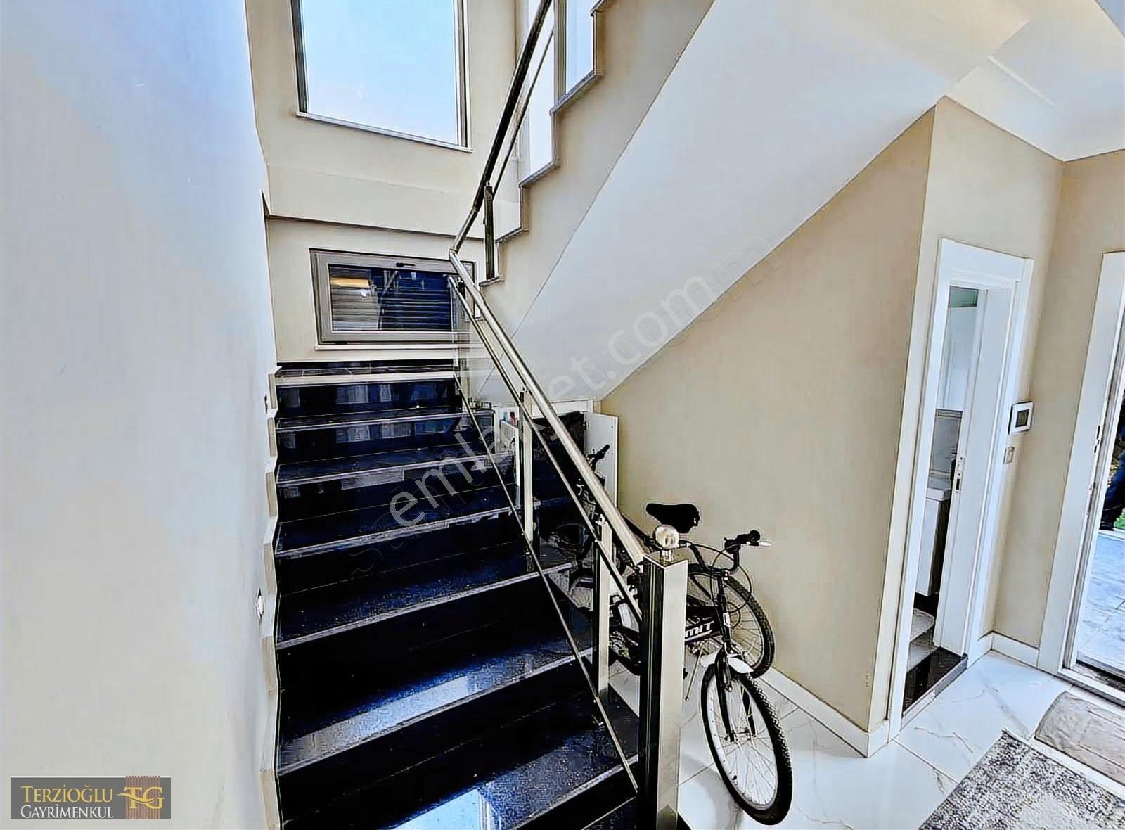 Terzioğlu'ndan Havuzlu Site İçinde 3+1 Bağımsız Lüks Villa - Görsel 16
