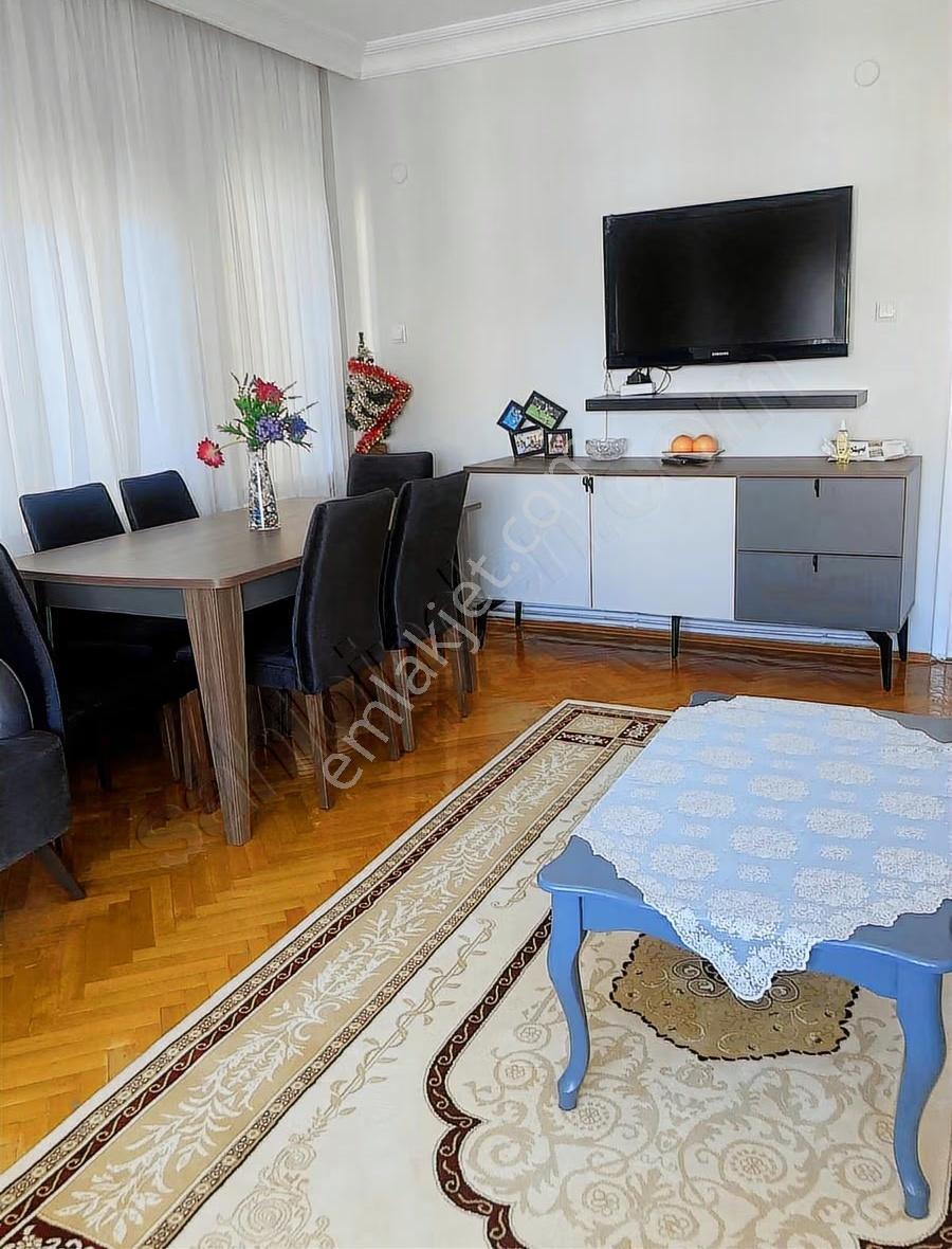 Şeref Caddesi 3+1 130 M2 Ana Cadde Mükemmel Konumda - Görsel 15