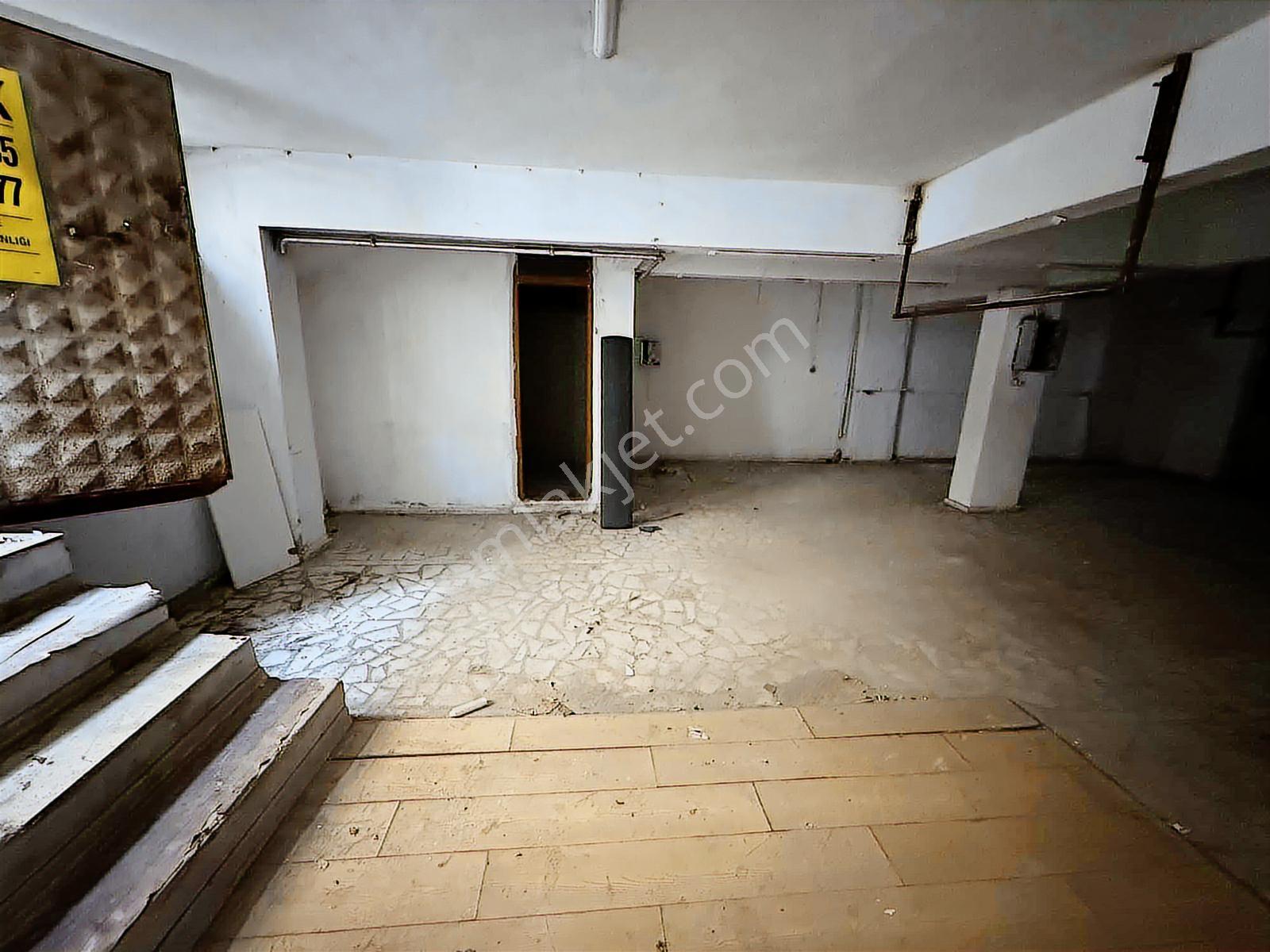 Arıkoğullarından Uğurmumcu Mahallesi Bodrum Kat Dükkan 90m2 - Görsel 4