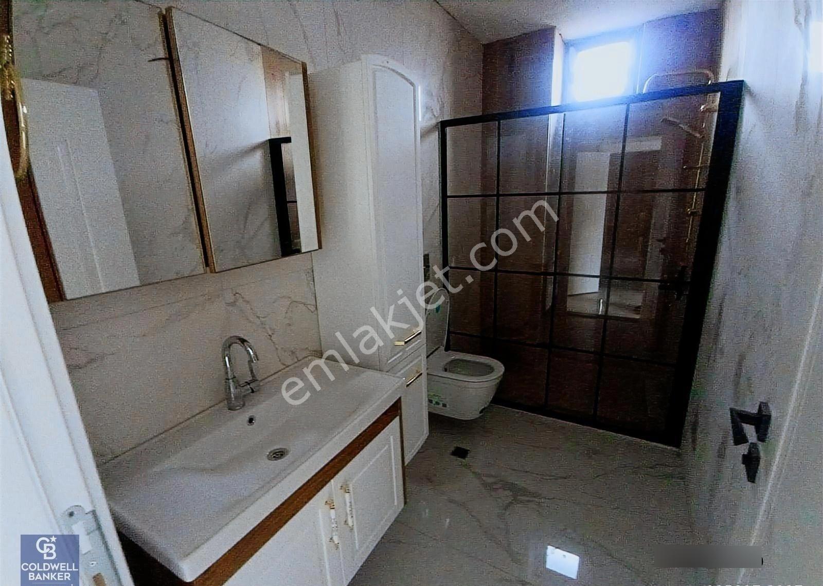 Başiskele 550m2 Arsada Lüks 6+1 Bağımsız Villa - Görsel 13