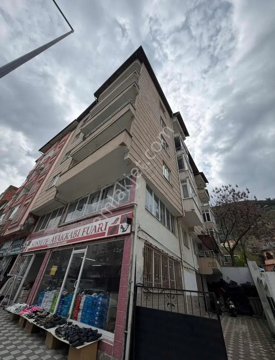 Faik Usta 3+1 140m2 Çift Balkonlu Arakat Ön Cephe Daire - Görsel 4