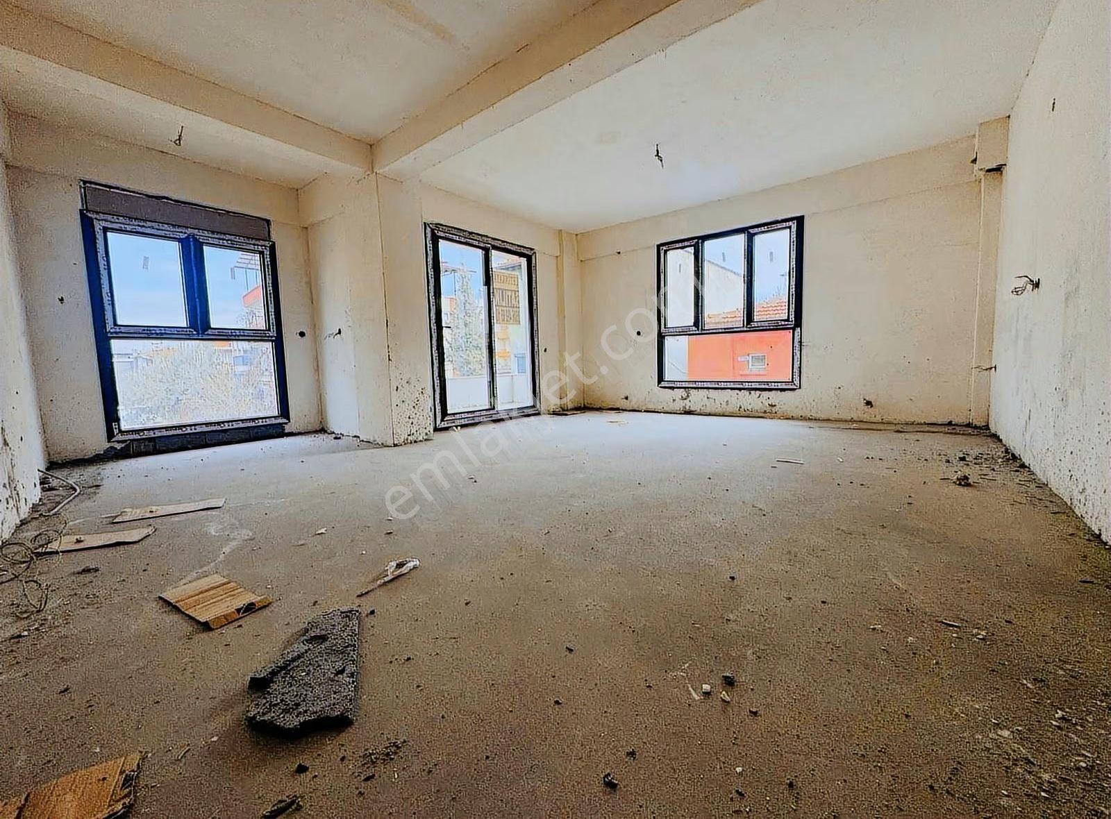 Endüstri Meslek Lisesi Mevki 3+1 Ebeveyn Banyolu 140 M2 Daire