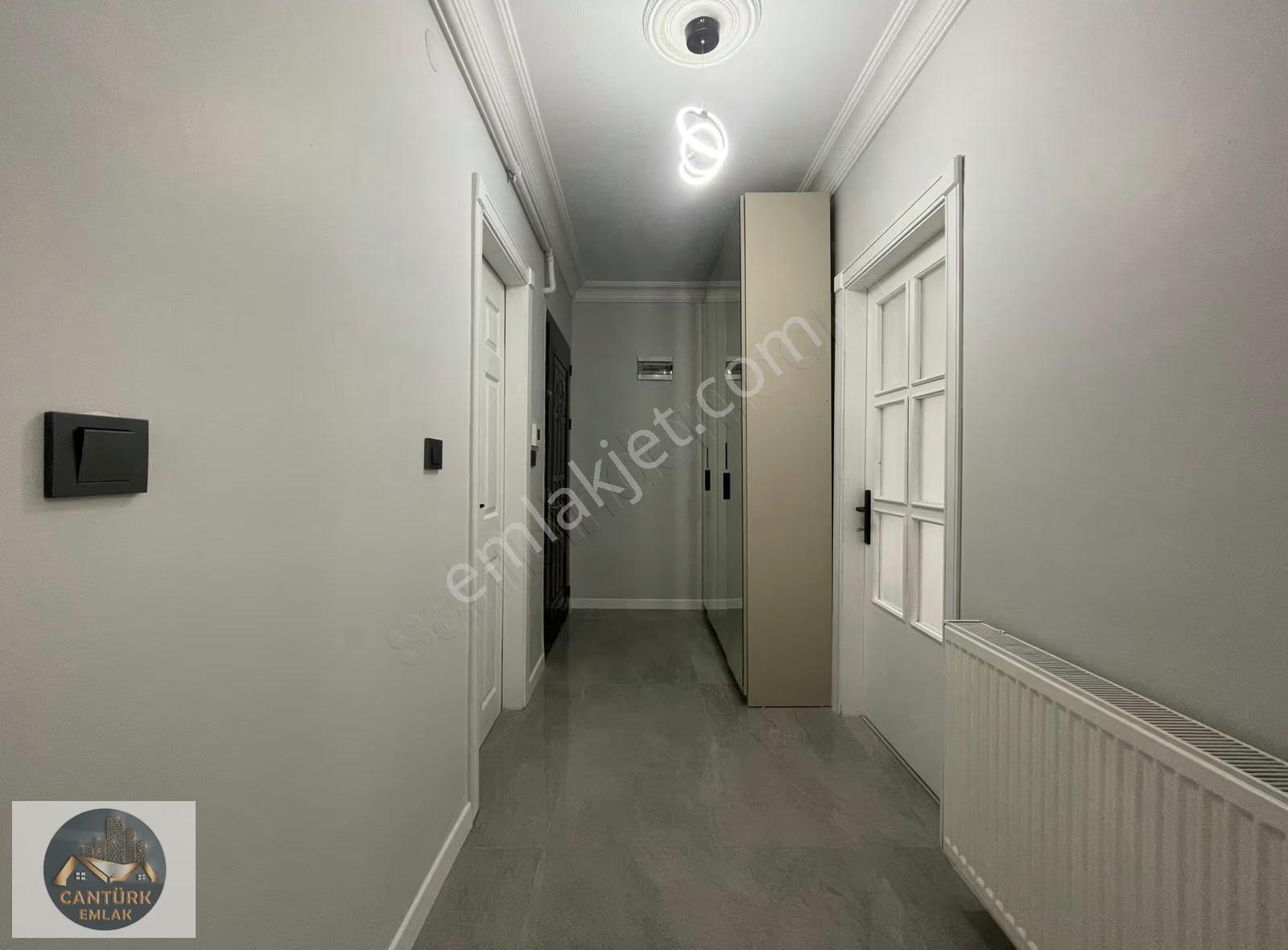 Pursaklar'da Full Yapılı Güney Cephe Merkezi Konumda 3+1 Daire - Görsel 28