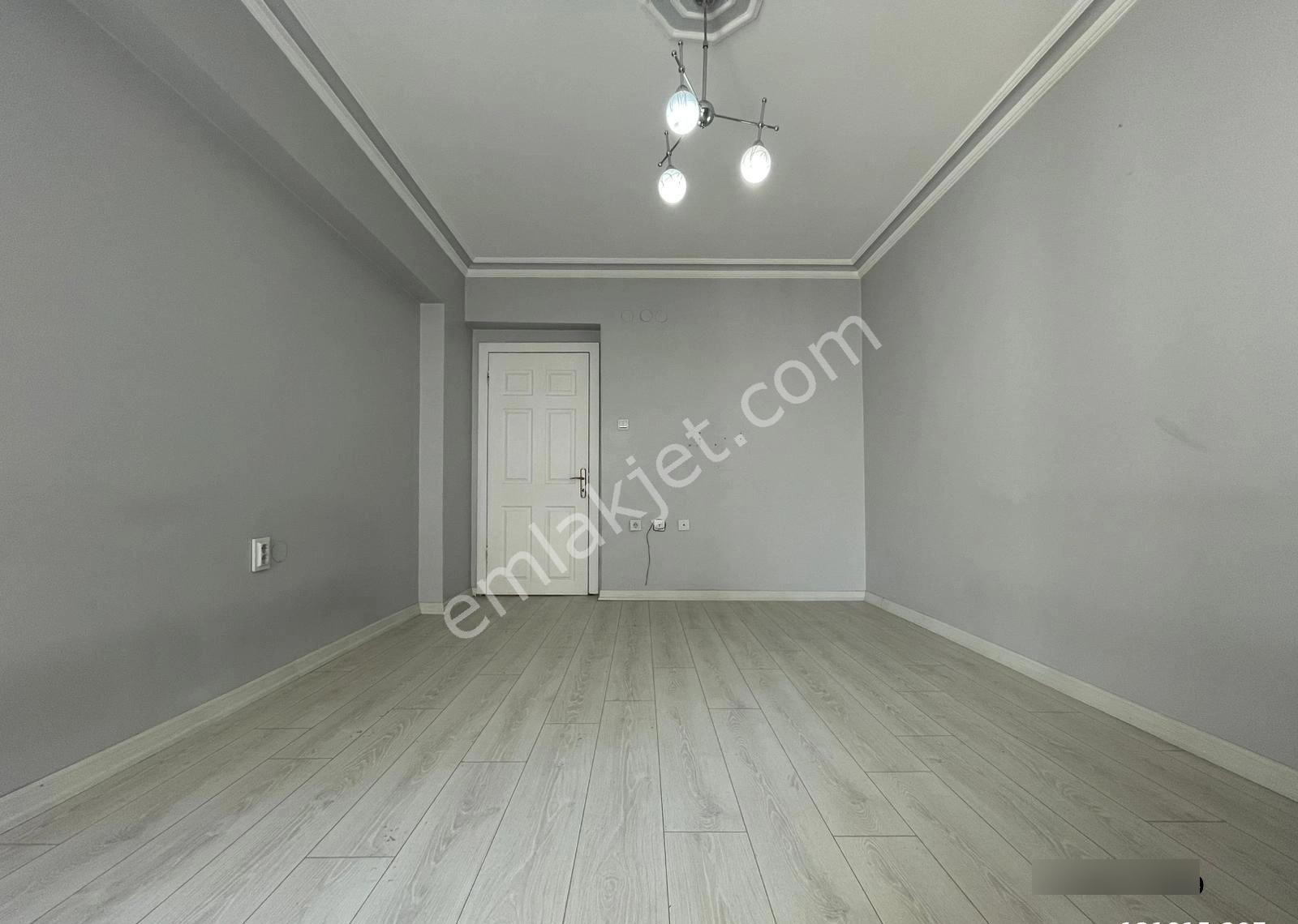 *pursaklar'da Merkezi Konumda 4+1 Ebeveyn Banyolu Kilerli Daire* - Görsel 7