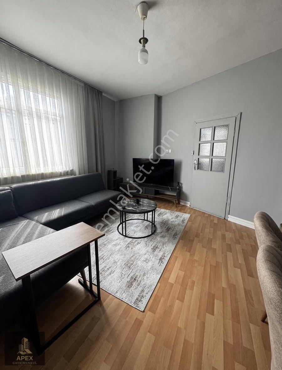 Ana Cadde Üzerinde Metroya 5 Dk Çok Geniş Full Eşyalı Daire