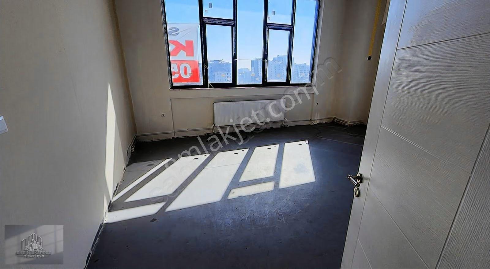 Sulyapıdan İskanli 700 M2 Yeni Binada İş Yeri Plaza Katı - Görsel 11