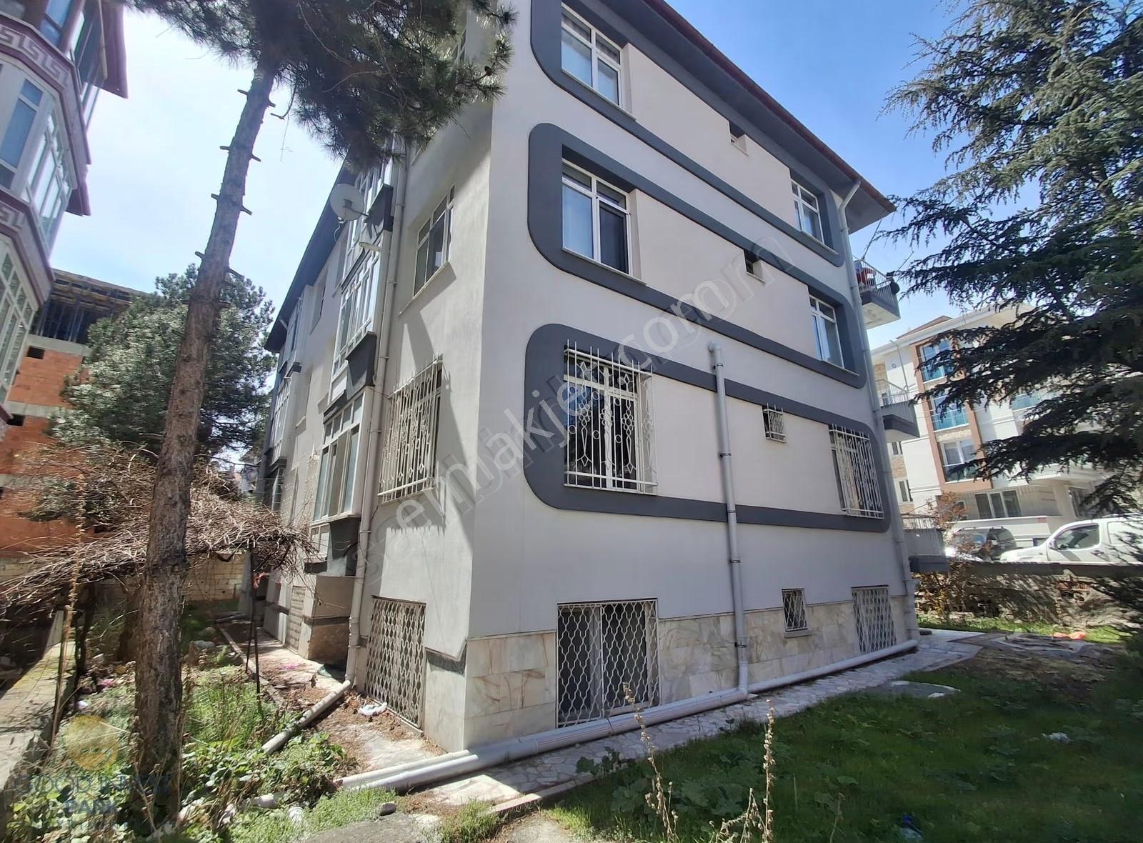 Afyonkarahisar Merkez İstiklal'de Fırsat 3+1 Daire - Görsel 6