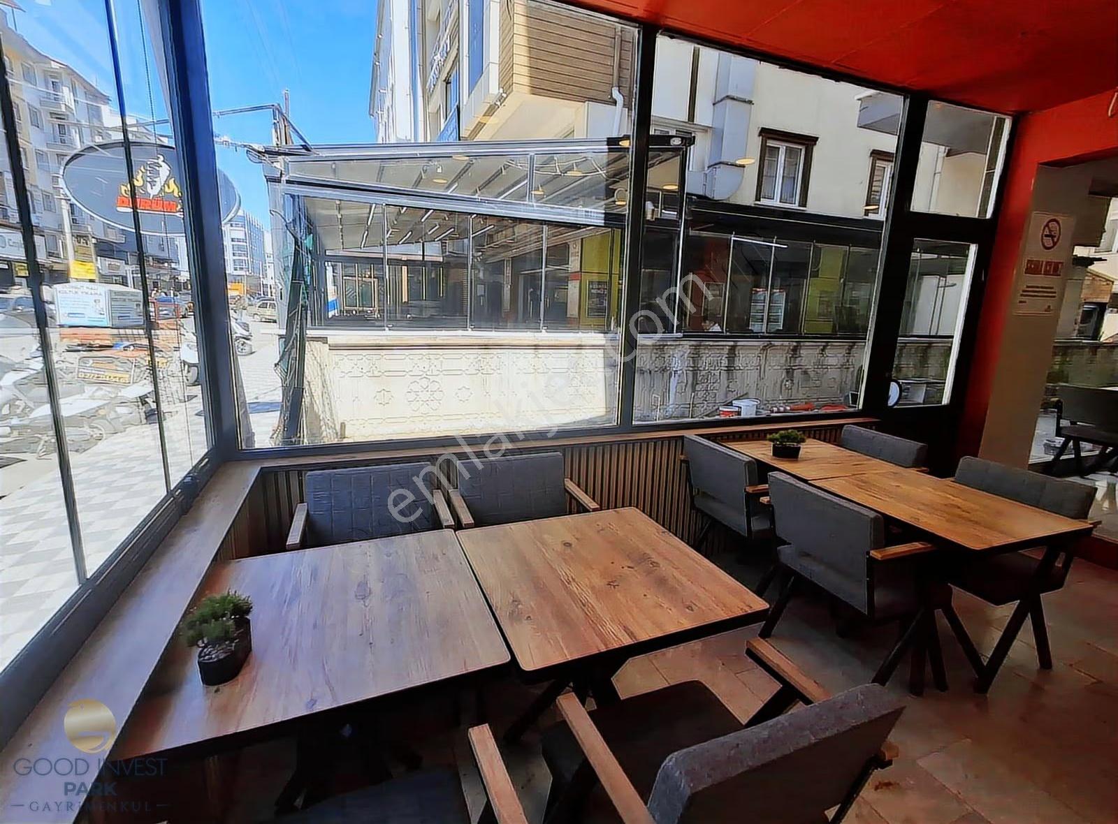 Erenler Devren Kiralık Fast Food 140m² Hazır Eşyalı Yüksek Ciro! - Görsel 19