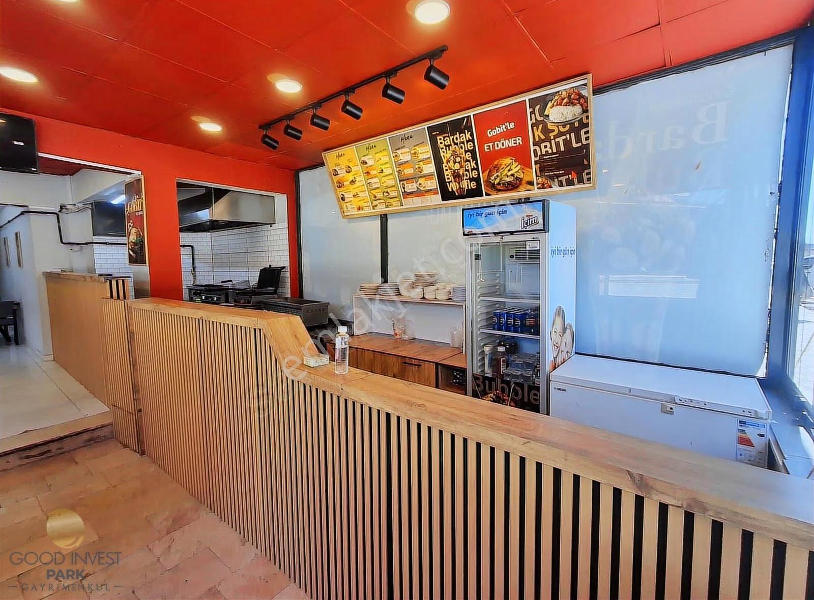 Erenler Devren Kiralık Fast Food 140m² Hazır Eşyalı Yüksek Ciro! - Görsel 4