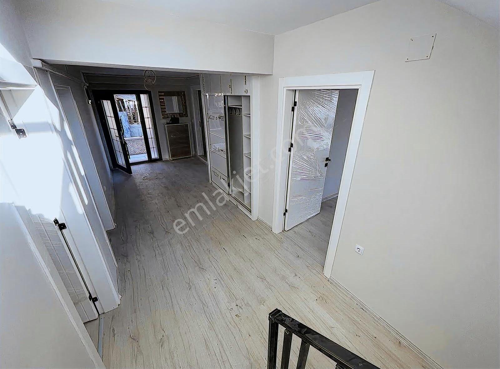 Bolvadin Villa Satılık Geniş Ferah 4,5+1/pergola Teras+kışbahçe - Görsel 25