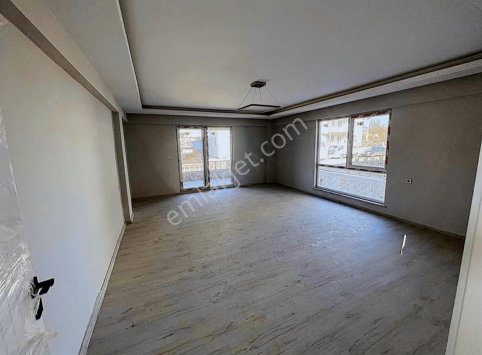 Bolvadin Villa Satılık Geniş Ferah 4,5+1/pergola Teras+kışbahçe - Görsel 18