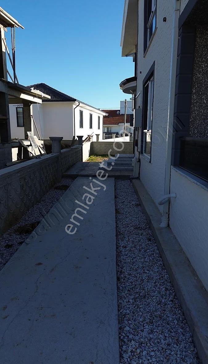 Bolvadin Villa Satılık Geniş Ferah 4,5+1/pergola Teras+kışbahçe - Görsel 17