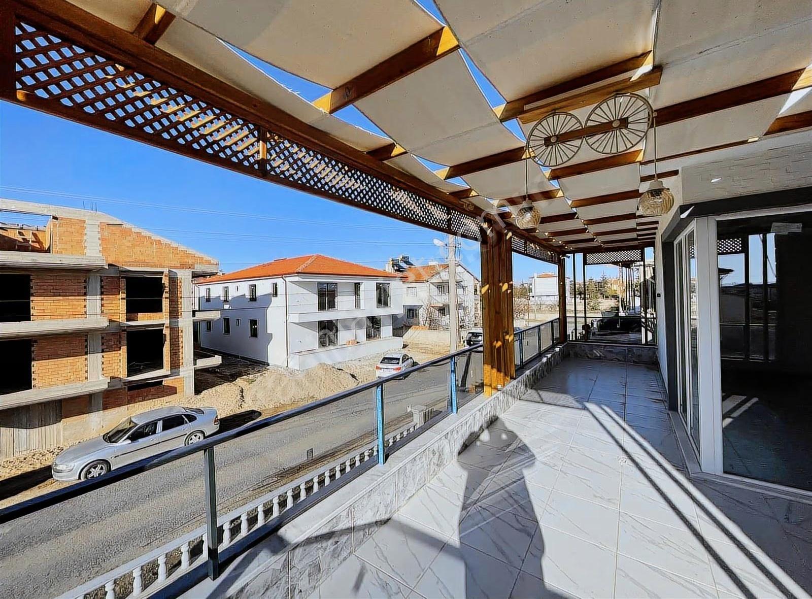 Bolvadin Villa Satılık Geniş Ferah 4,5+1/pergola Teras+kışbahçe - Görsel 27