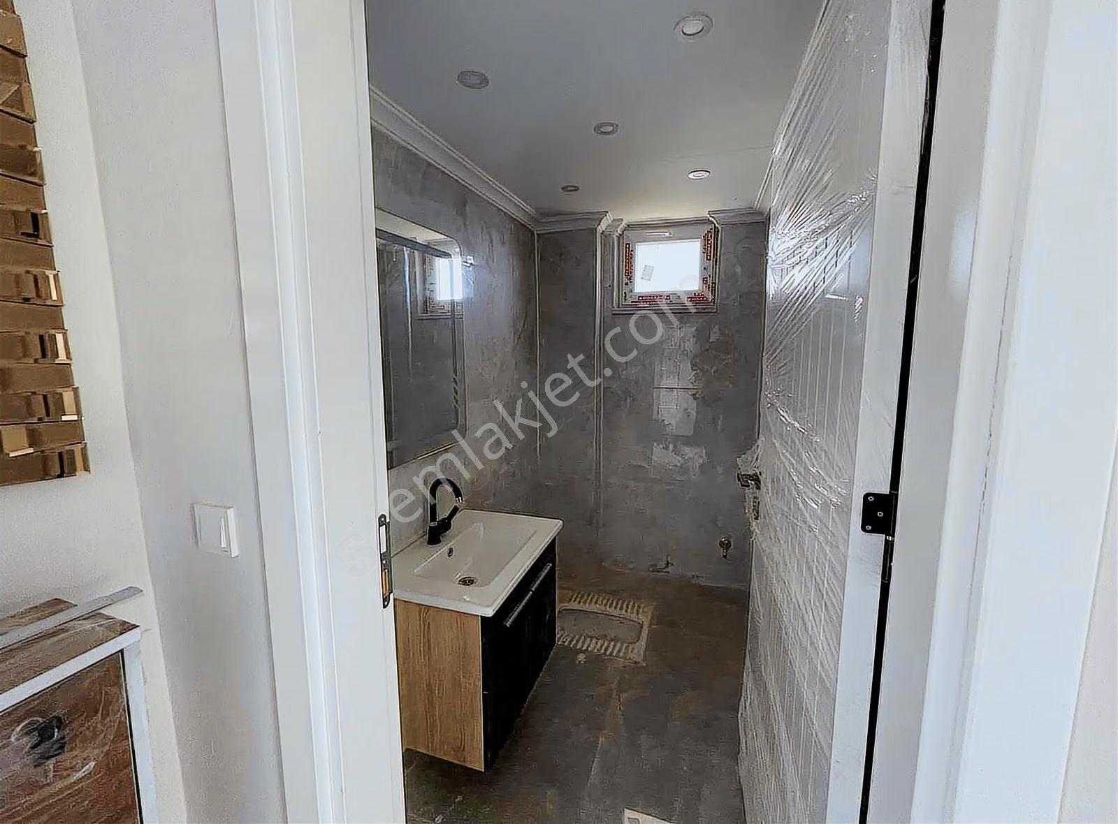Bolvadin Villa Satılık Geniş Ferah 4,5+1/pergola Teras+kışbahçe - Görsel 22