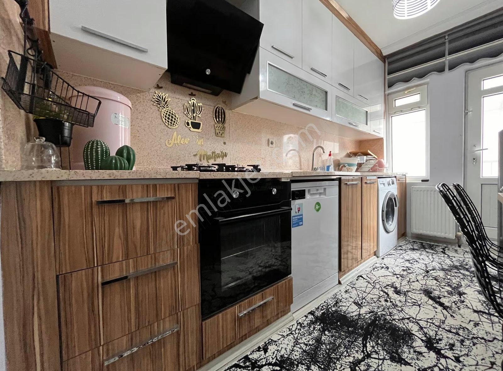 Adnan Menderes Bulvarı'nda 70m² Teraslı, 90m² 2+1 Satılık Daire - Görsel 32