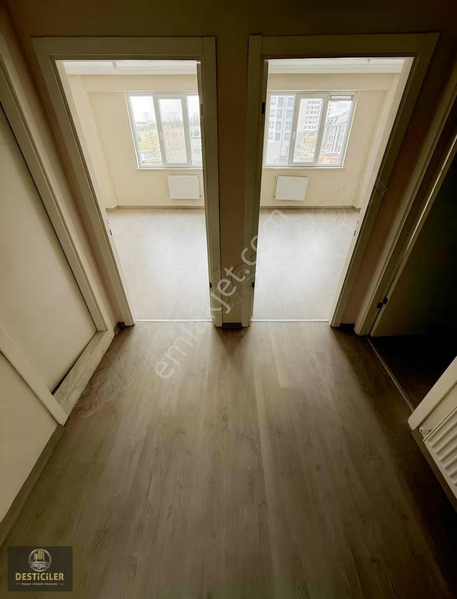 Ad-desticiler Şehir Hastane Yakını 2+0 Asansörlü Kiralık Daire - Görsel 3