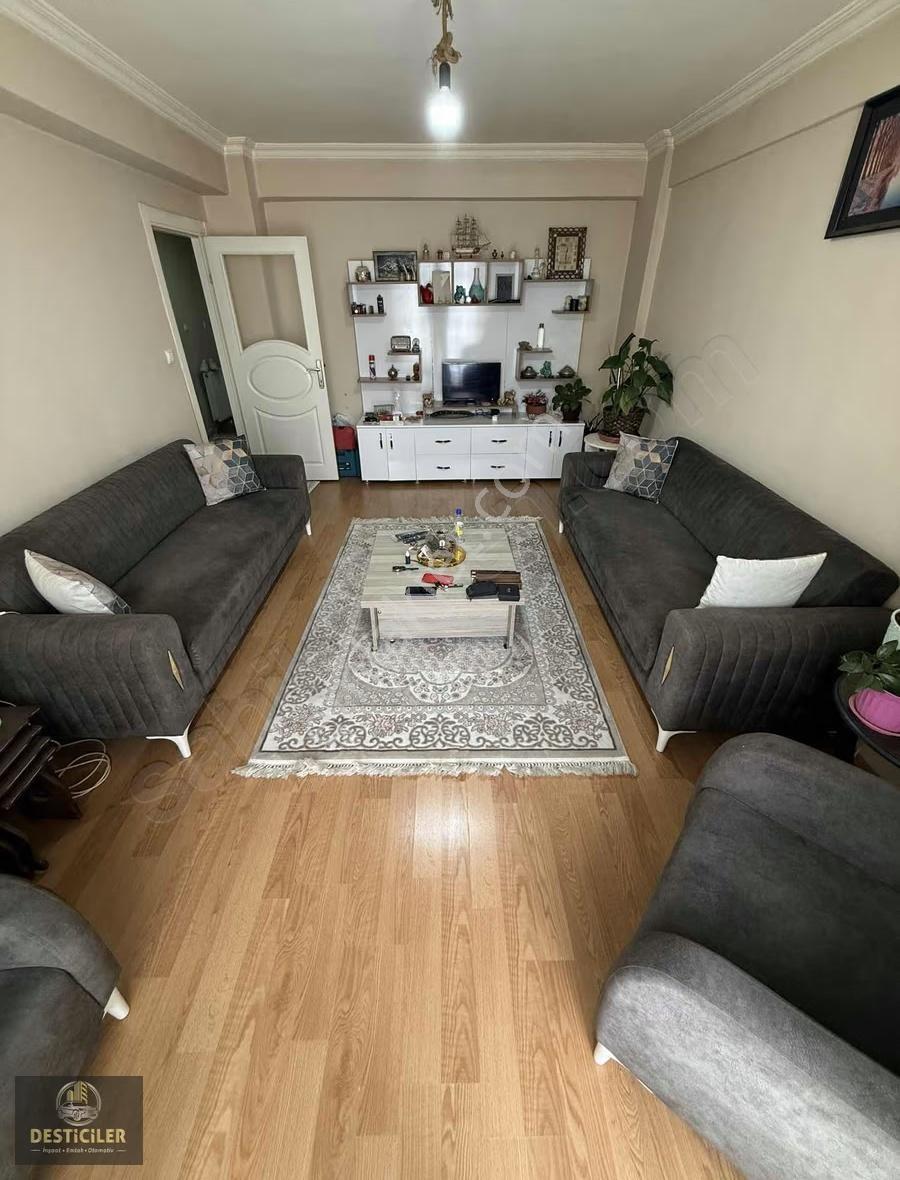 Ad-desticiler Ziya Gökalp Cadde Üstü 2+1 Kullanışlı Daire