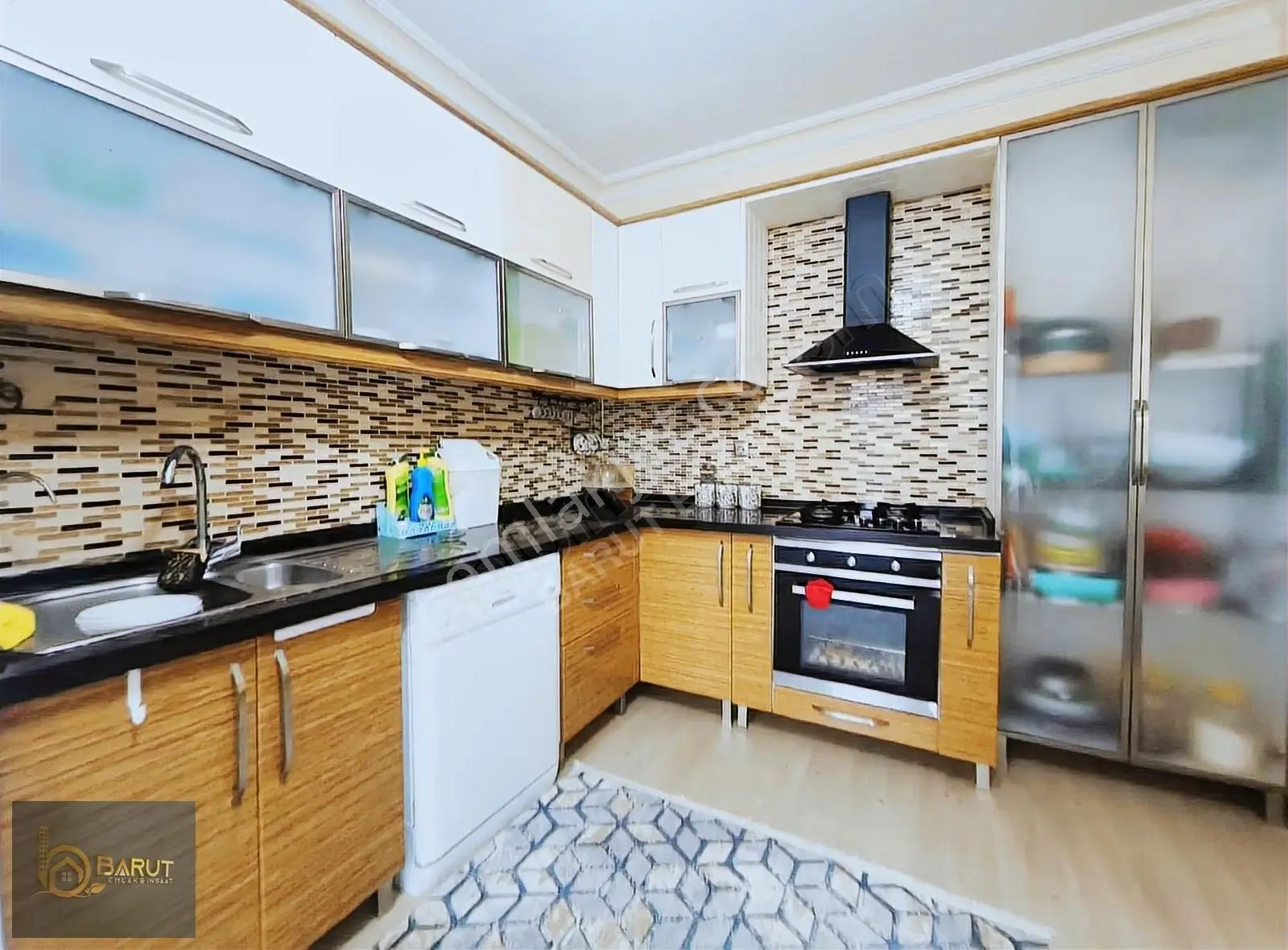 Barut Emlak_asansörlü 3+1 135m2 Site Dairesi Okullar Bölgesinde - Görsel 3