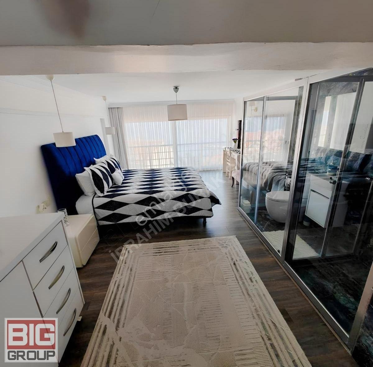 İkonik Kuşadası Manzaralı, Merkezde, 4+1, Yenilenmiş Temiz Villa - Görsel 25