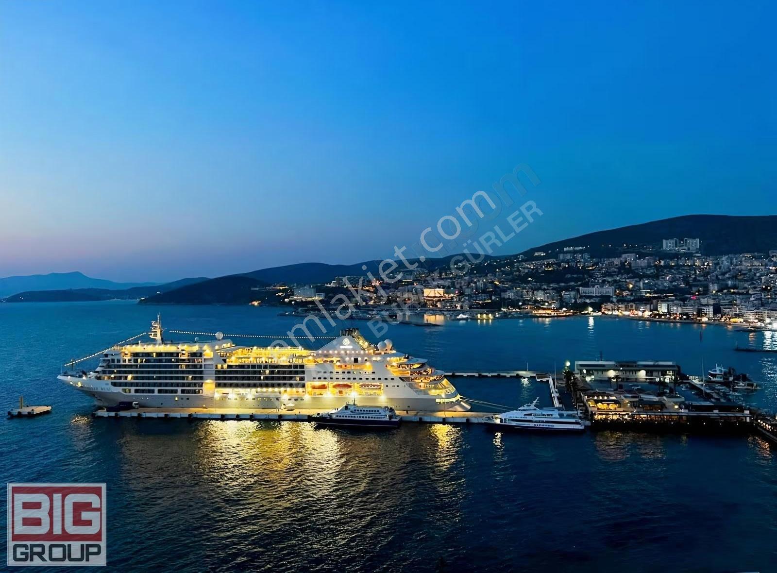 İkonik Kuşadası Manzaralı, Merkezde, 4+1, Yenilenmiş Temiz Villa - Görsel 13
