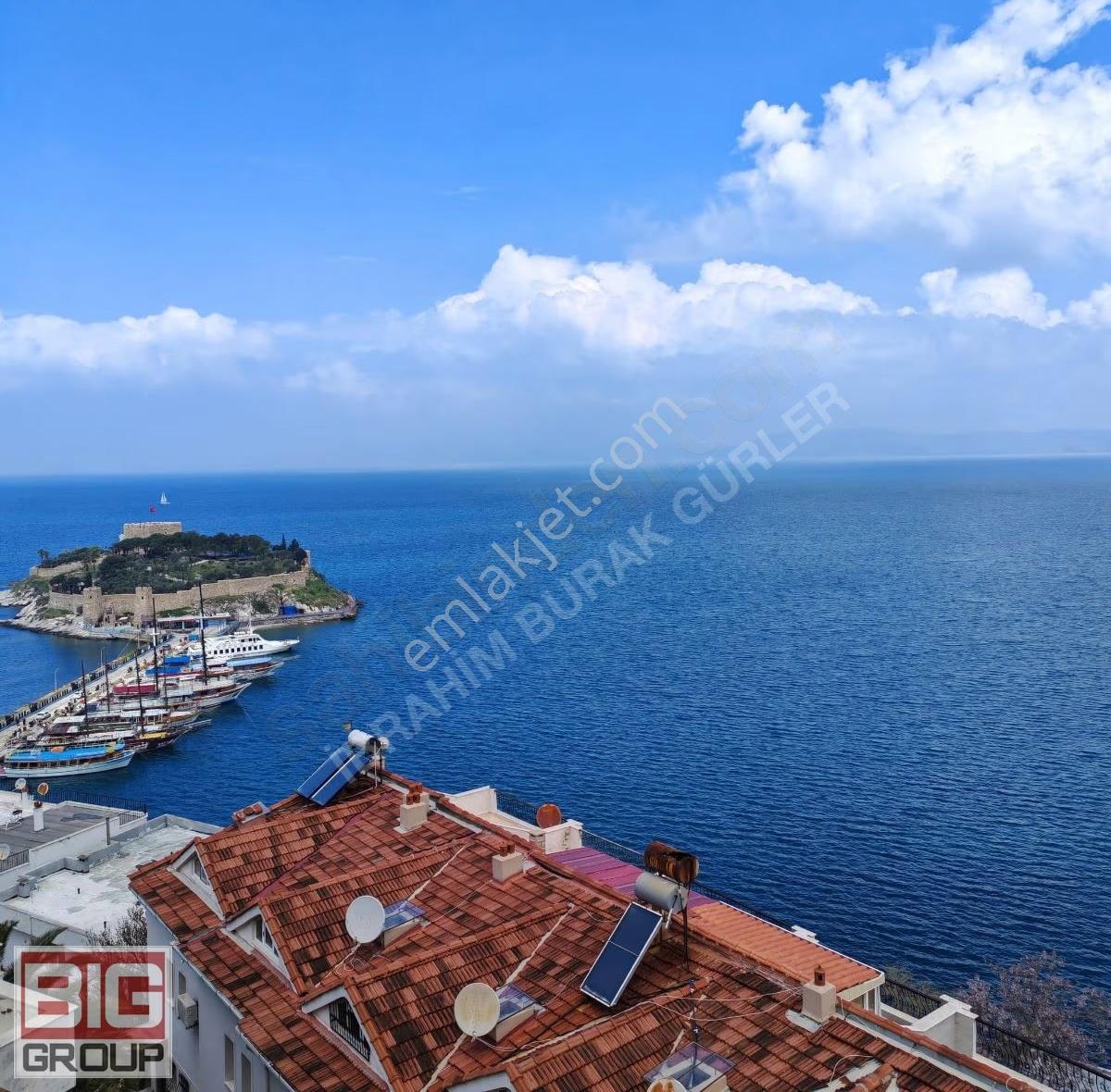 İkonik Kuşadası Manzaralı, Merkezde, 4+1, Yenilenmiş Temiz Villa - Görsel 20