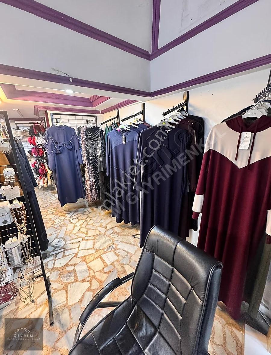 *çevrem* Kanarya'da Acil Devren Kiralık Bayan Giyim Mağazası - Görsel 10