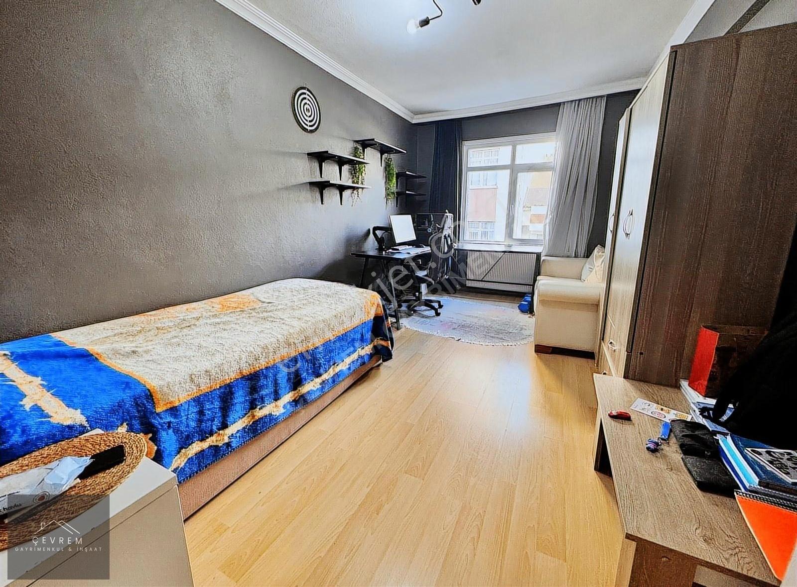 Çevrem Yeşilova'da Metrobüse Çok Yakın Masrafsız 3+1 120m² Daire - Görsel 33