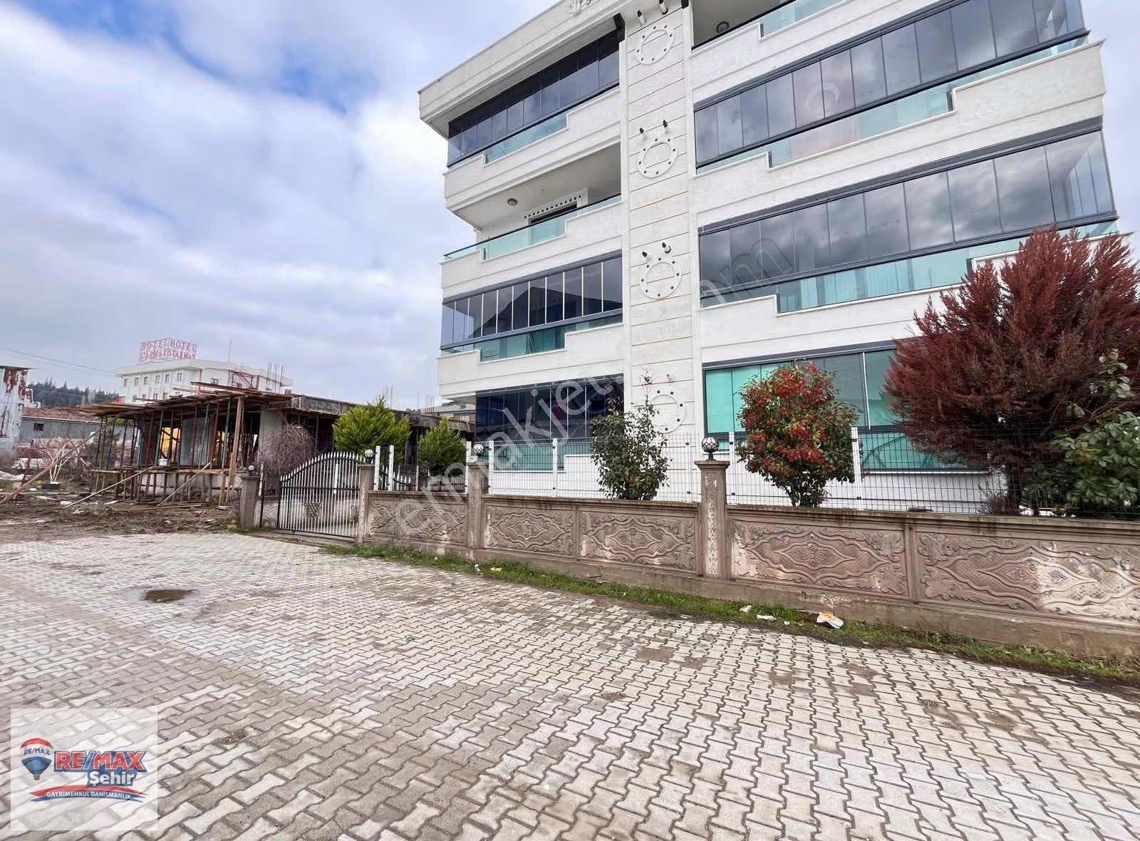 Re/max Şehir Yalova'dan Gaziosmanapaşa'da 3+1 Satılık Daire - Görsel 2