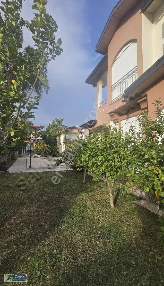 Denize Yakın Lüks Eşyalı 3+1 Satılık Villa Ortak Havuzlu - Görsel 32