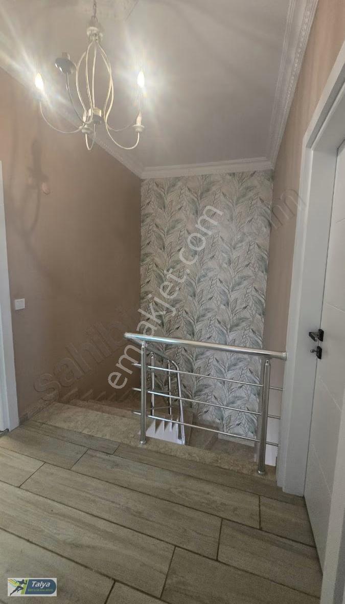 Denize Yakın Lüks Eşyalı 3+1 Satılık Villa Ortak Havuzlu - Görsel 28