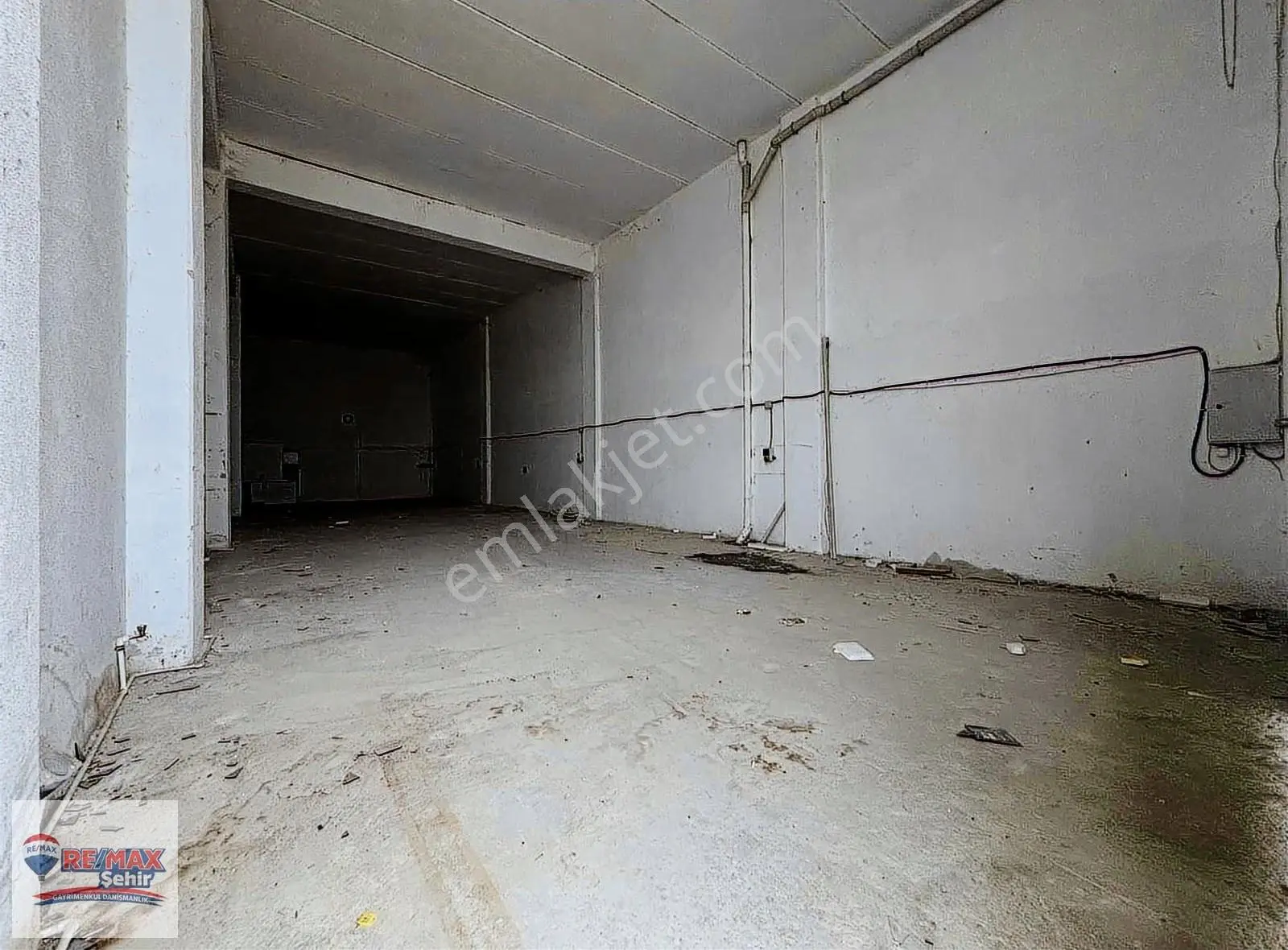 Yalova Merkez Kirazlı Gesan Sanayi Sitesi 178m2 Satılık Dükkan - Görsel 3