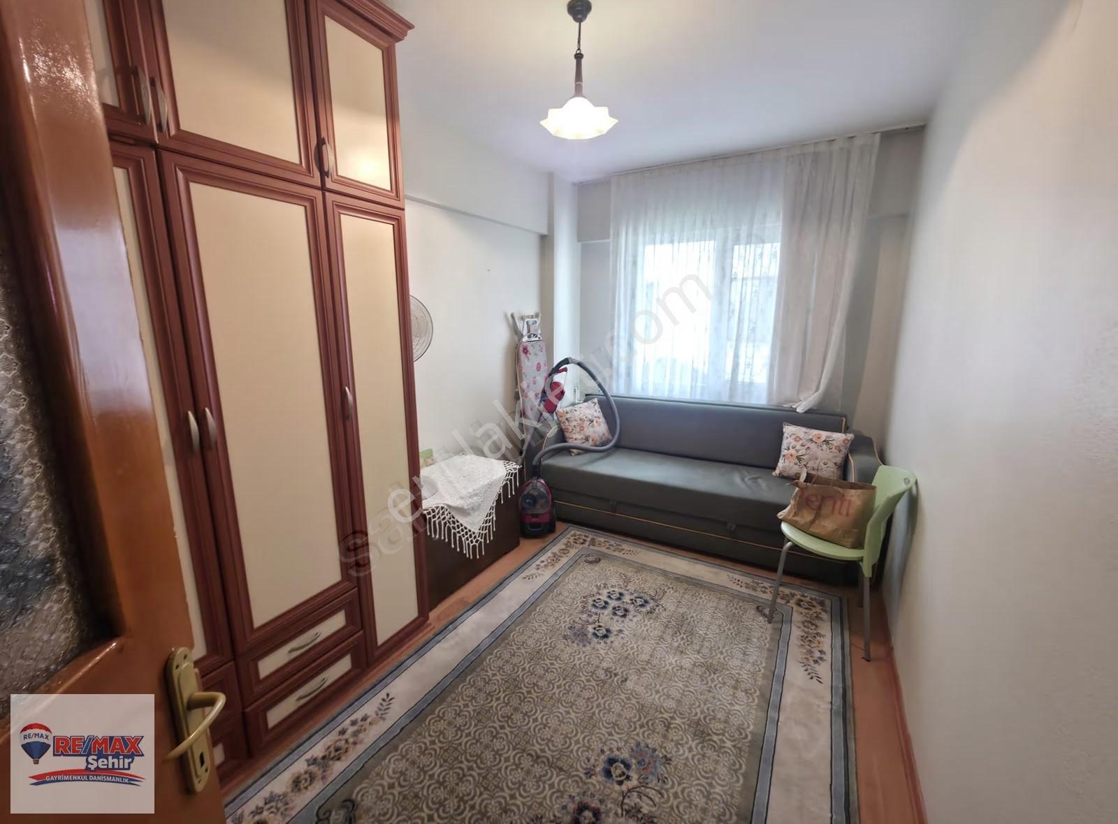 Yalova Merkez Gaziosmanpaşa Mah. Satılık 3+1 Daire - Görsel 14