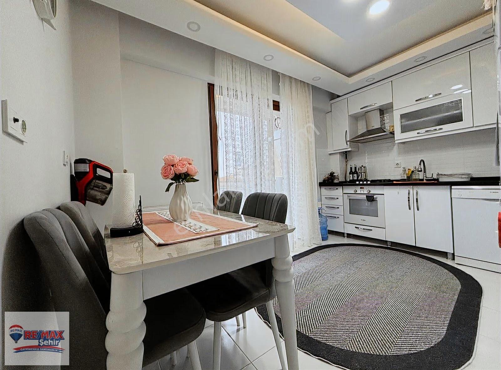 Remax Şehir Çiftlikköy Full Deniz Manzaralı Satılık 3+1 110m2!! - Görsel 17