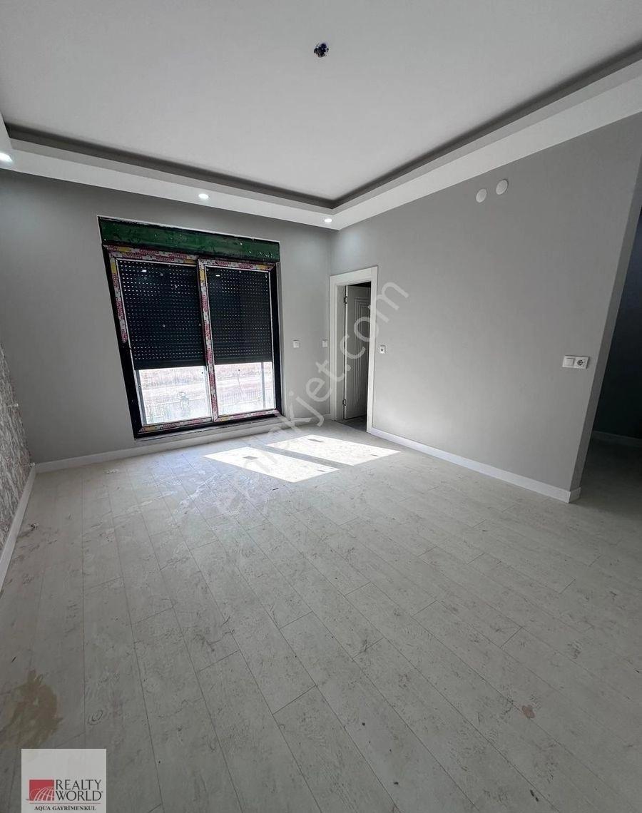 Kepez'de Havuzlu Lüks Sitede, 140 M², 3+1, Ebeveyn Banyolu Daire - Görsel 2